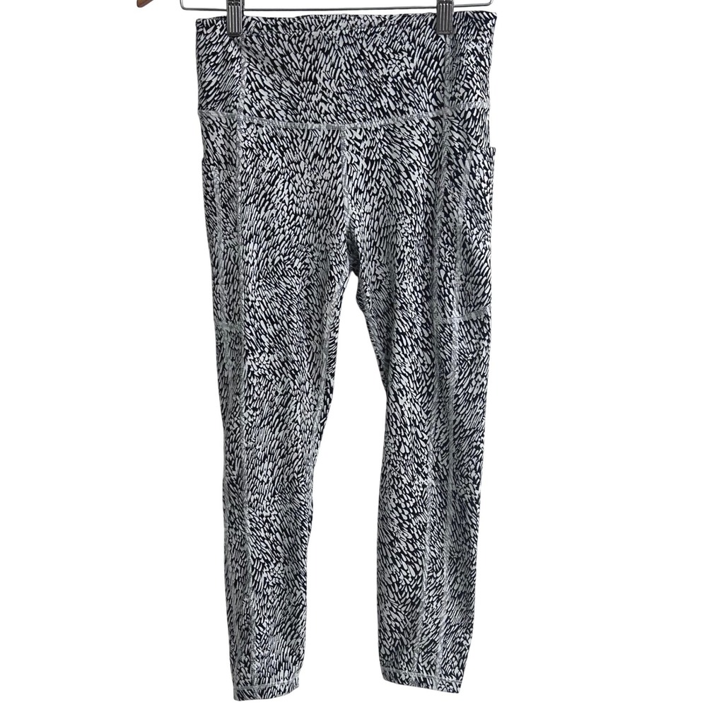 Athleta Ultimate Stash Textured 7/8 Black White Abstract Leggings M Athleisure